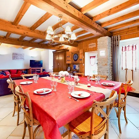 In With Sauna Fourches