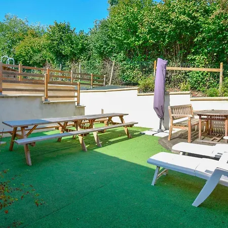 In With Sauna * Fourches