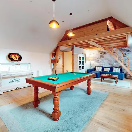 In With Sauna Fourches