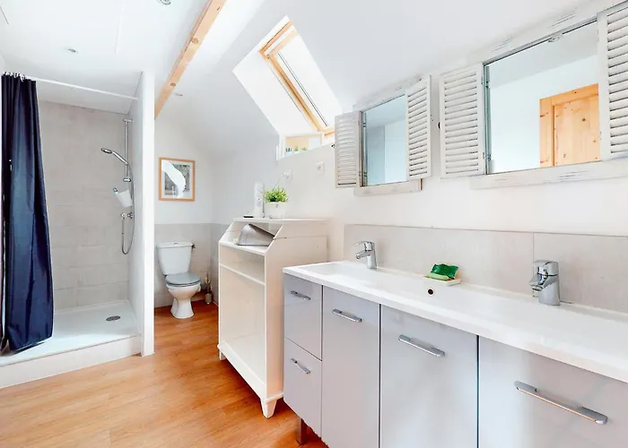 In With Sauna Fourches