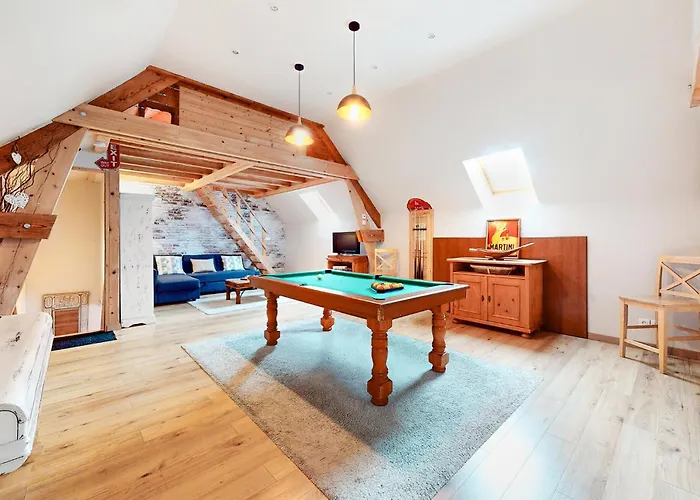 Dom wakacyjny In With Sauna *