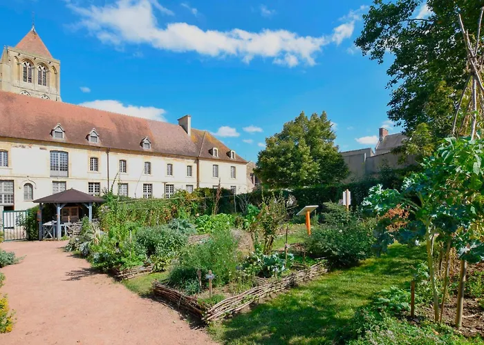 Dom wakacyjny In With Sauna *